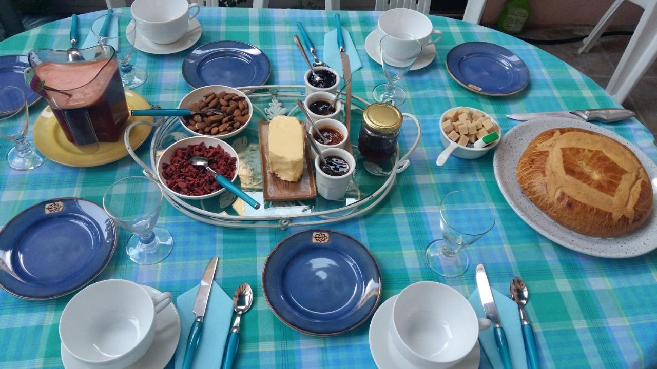 Les Hibiscus Bed and Breakfast Saint-Jean-le-Centenier Εξωτερικό φωτογραφία