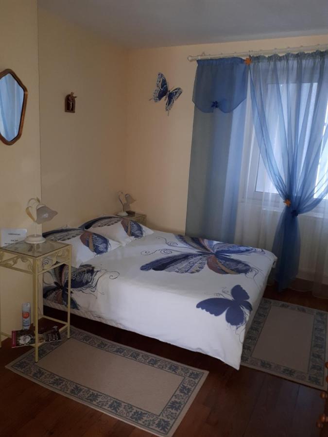 Les Hibiscus Bed and Breakfast Saint-Jean-le-Centenier Εξωτερικό φωτογραφία